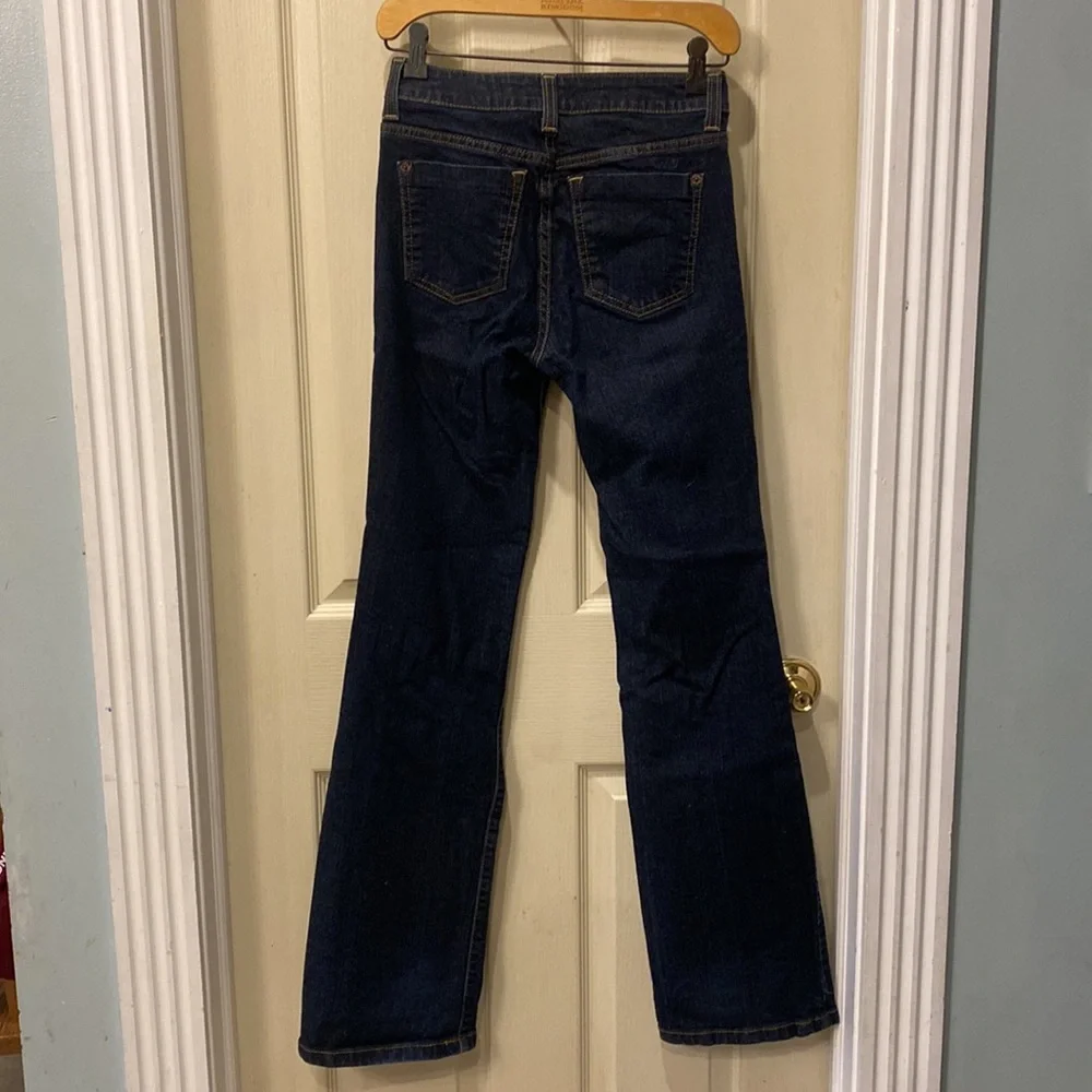 DKNY like new women’s jeans size 2 boot cut - Picture 6 of 7